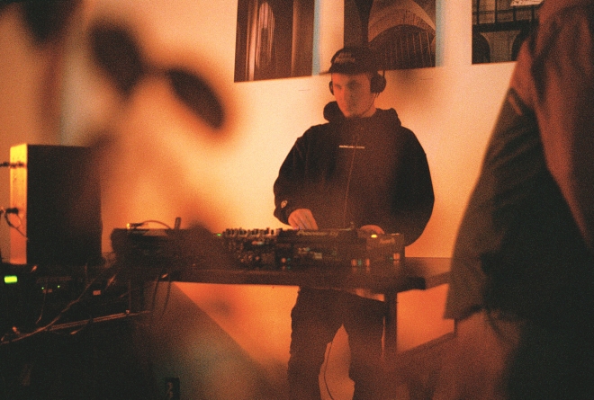 18 THUGGER TAPE release, Point gallery,WZ